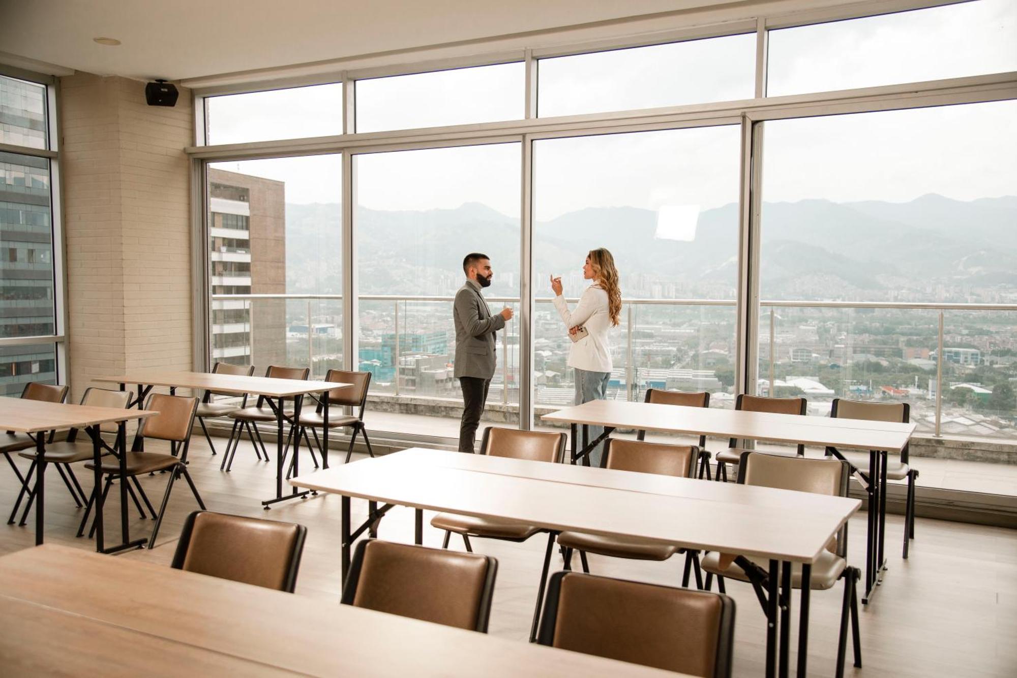 V Grand Hotel, A Member Of Radisson Individuals Medellin Luaran gambar