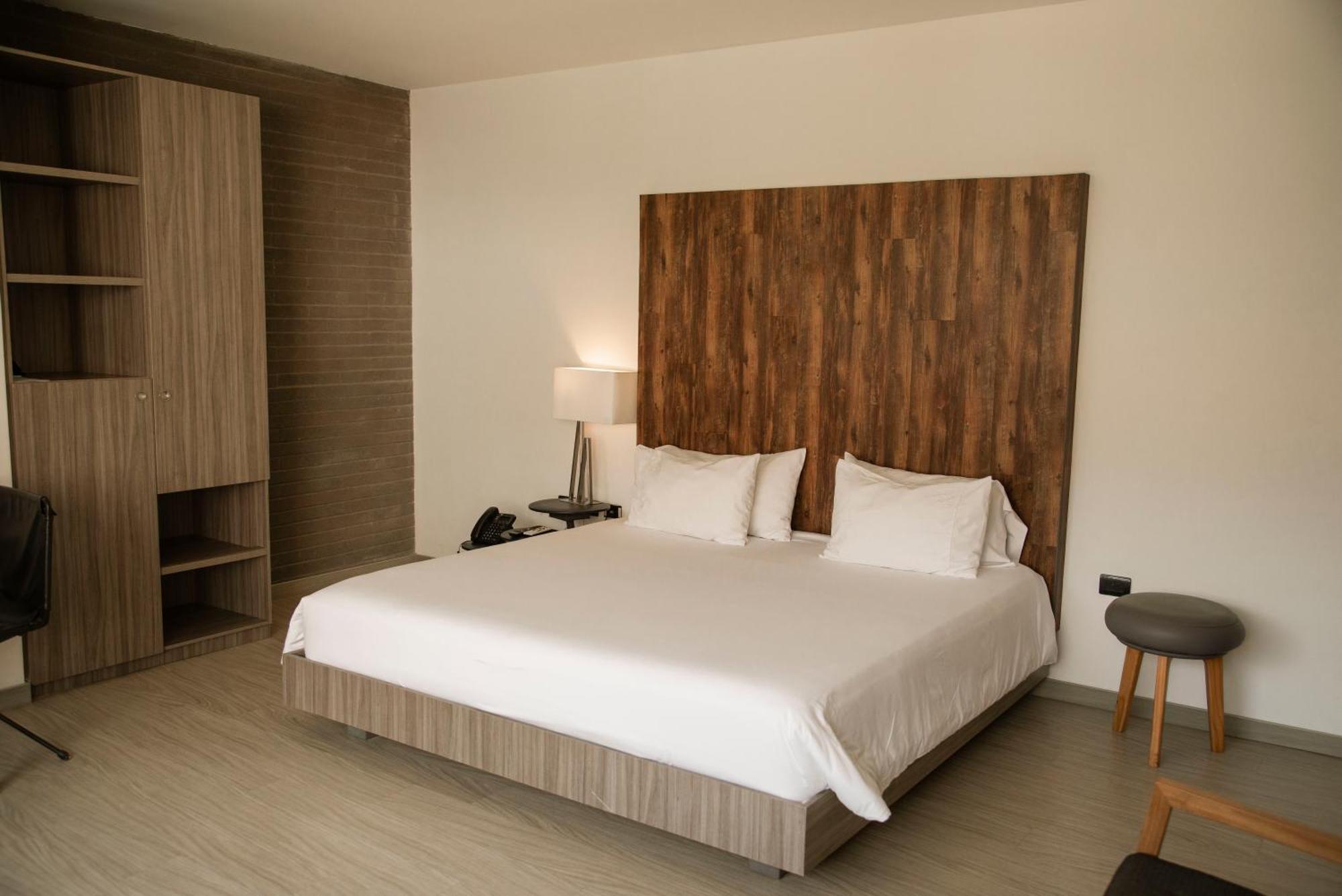 V Grand Hotel, A Member Of Radisson Individuals Medellin Luaran gambar