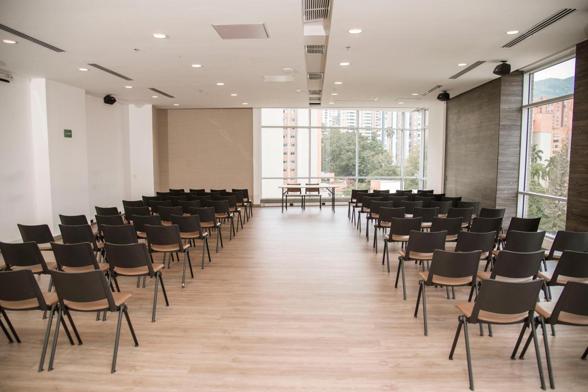 V Grand Hotel, A Member Of Radisson Individuals Medellin Luaran gambar
