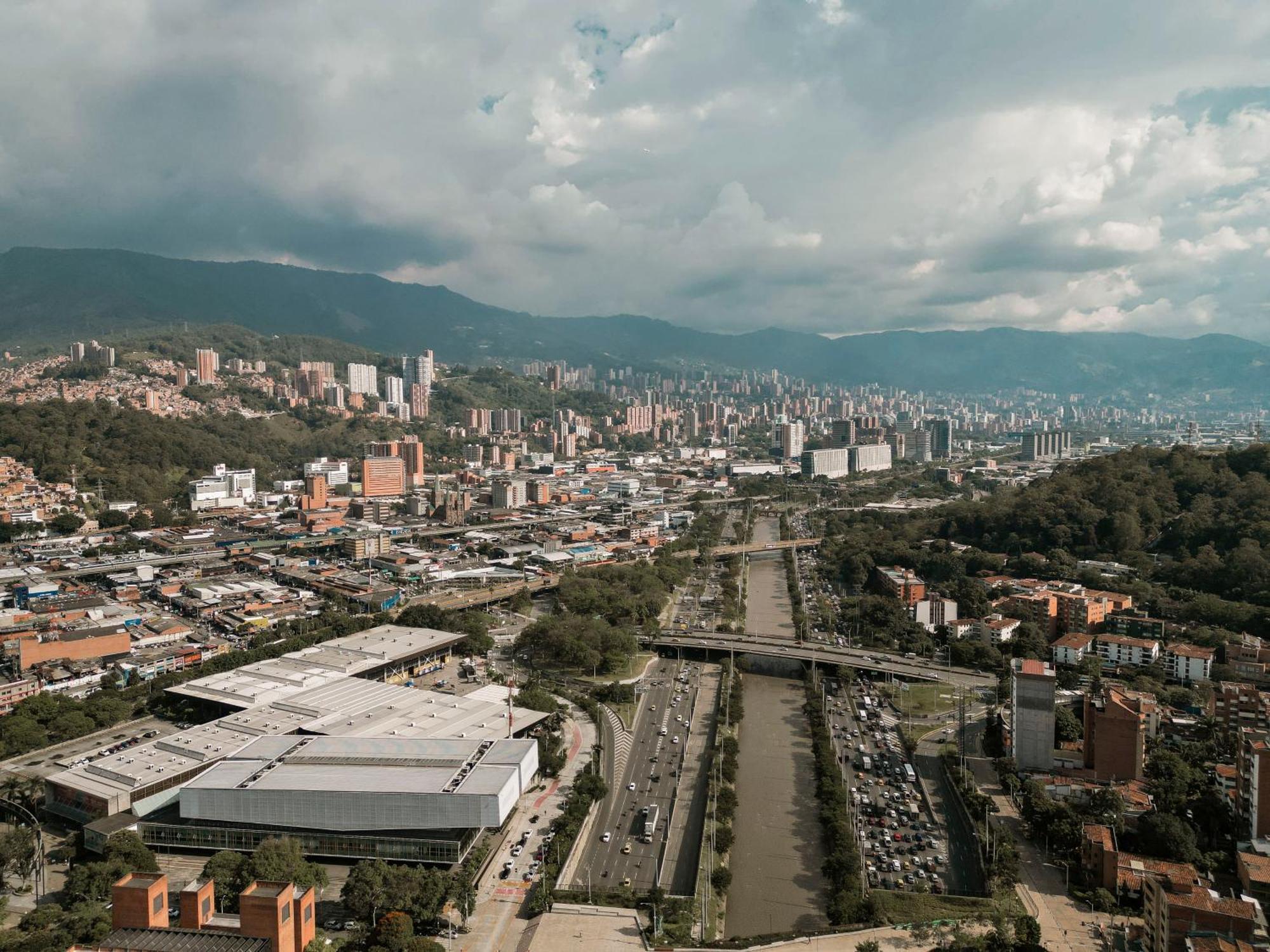 V Grand Hotel, A Member Of Radisson Individuals Medellin Luaran gambar